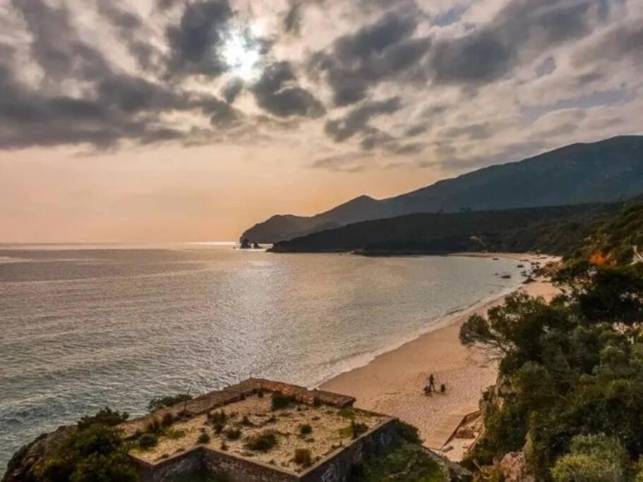 Casa Com Jardim Perto Da Praia Βίλα Σεσίμπρα Εξωτερικό φωτογραφία