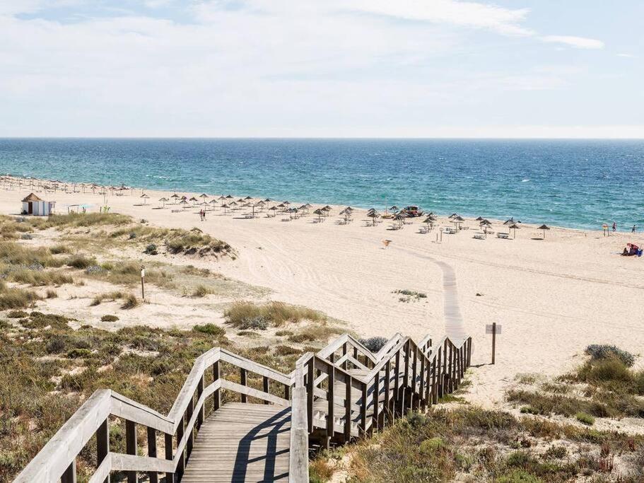 Casa Com Jardim Perto Da Praia Βίλα Σεσίμπρα Εξωτερικό φωτογραφία
